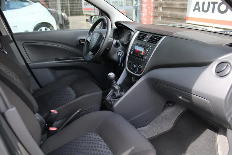 Suzuki Celerio 1.0 Comfort Bluetooth, Elektrische Ramen Vóór, Airco, LED Dagrijverlichting afbeelding 17