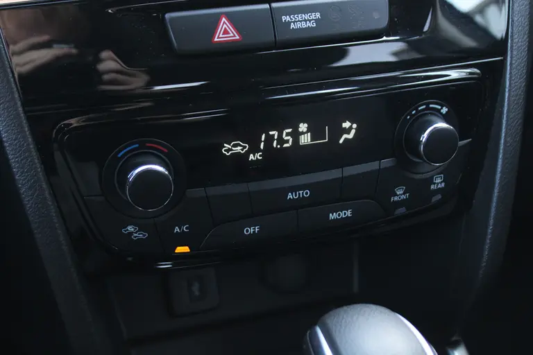 Suzuki Vitara 1.5 Hybrid 115PK Select AllGrip Automaat Adaptieve Cruise Control, Stoelverwarming, Achteruitrijcamera, Dodehoek Detector afbeelding 22