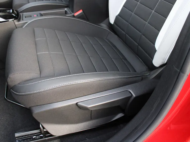 Citroën ë-C3 Max 44 kWh Boordlader 3 fasen, Navigatie, Achteruitrijcamera, Climate Control, Cruise Control, Draadloze Telefoonlader afbeelding 29