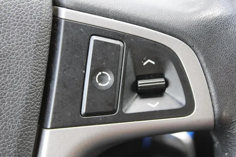 Hyundai i20 1.2i i-Motion 5-Deurs Afneembare Trekhaak, Airco, Parkeersensoren Achter, Radio/CD Speler afbeelding 24