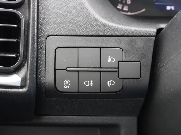 Peugeot Boxer 2.2 BlueHDi 140PK L2H2 3.5t EAT8 Automaat Navigatie, Achteruitrijcamera, Trekhaak, Climate Control, Apple Carplay, Android Auto afbeelding 17