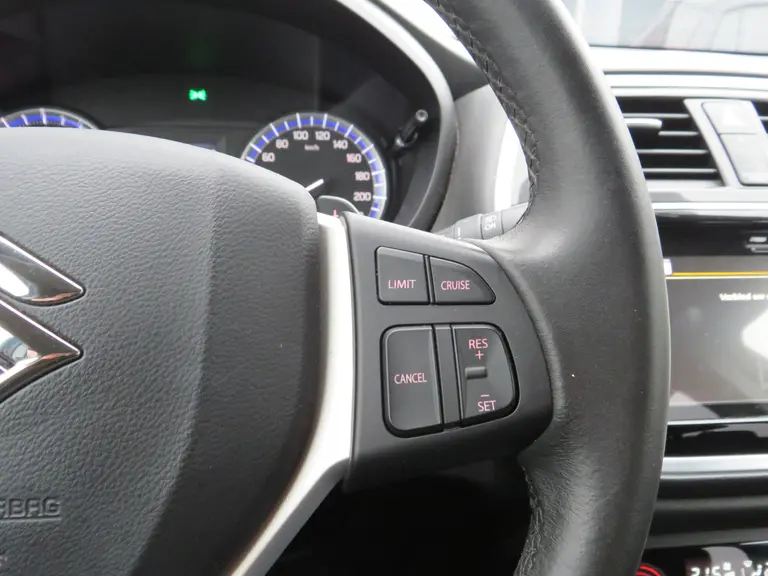 Suzuki S-Cross 1.0 Boosterjet Exclusive, Automaat, Navigatie, All-Season banden, Camera, Navigatie, Select afbeelding 25