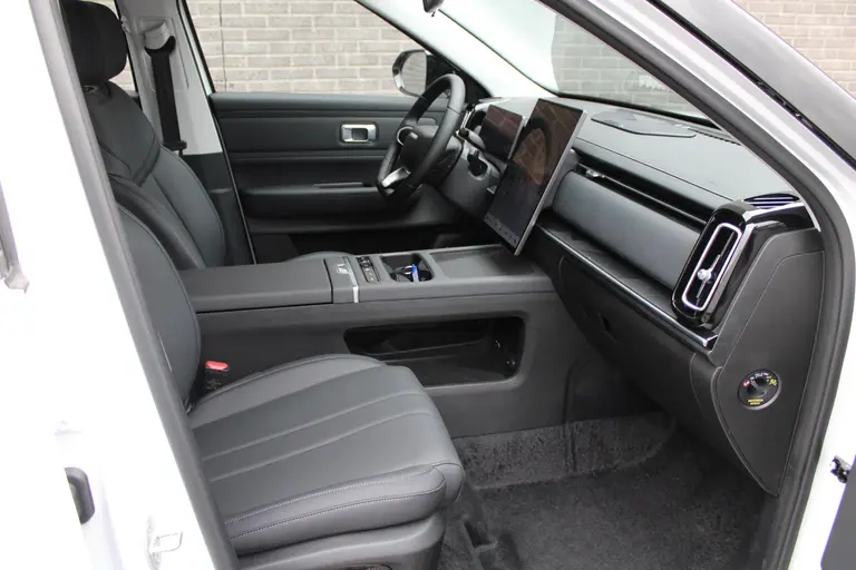 Jaecoo 7 PHEV Selective *Meer informatie volgt Selective Automaat, 1500 KG trekgewicht, Navigatie, 19" LM velgen, Luxe lederen bekleding, Apple carplay/Android auto, 7 jaar garantie afbeelding 30