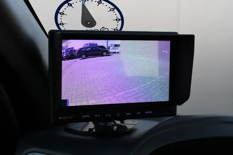 Renault Master Bakwagen + laadklep T35 2.3 dCi 165PK Achteruitrijcamera, Airco, BlueTooth, Cruise control, DHollandia Bakopbouw met laadklep afbeelding 16