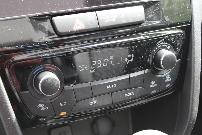 Suzuki Vitara 1.5 Hybrid Style, Automaat, Panoramadak, 6 jaar GARANTIE, Navigatie en Draadloos Applecarplay / Androidauto afbeelding 24
