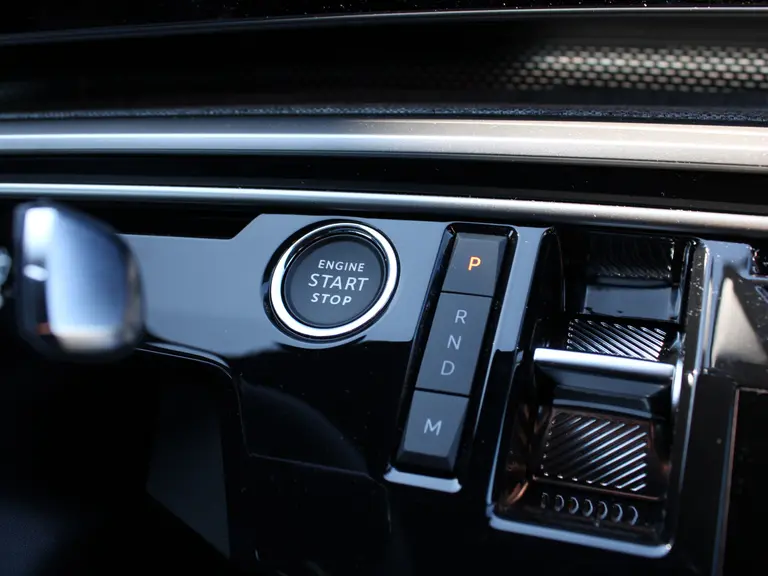 Peugeot 5008 1.2 Hybrid 136PK GT e-DCS6 Automaat 7P Alcantara Leder, Navigatie, Camera 360, Panoramisch-Open Dak, Elektrische Achterklep afbeelding 26