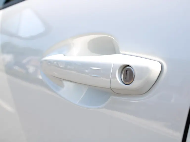 Peugeot 3008 GT 1.2 PureTech 130PK EAT8 Automaat Navigatie, Keyless, Achteruitrijcamera, Elektrische Achterklep, Apple Carplay, Android Auto afbeelding 7