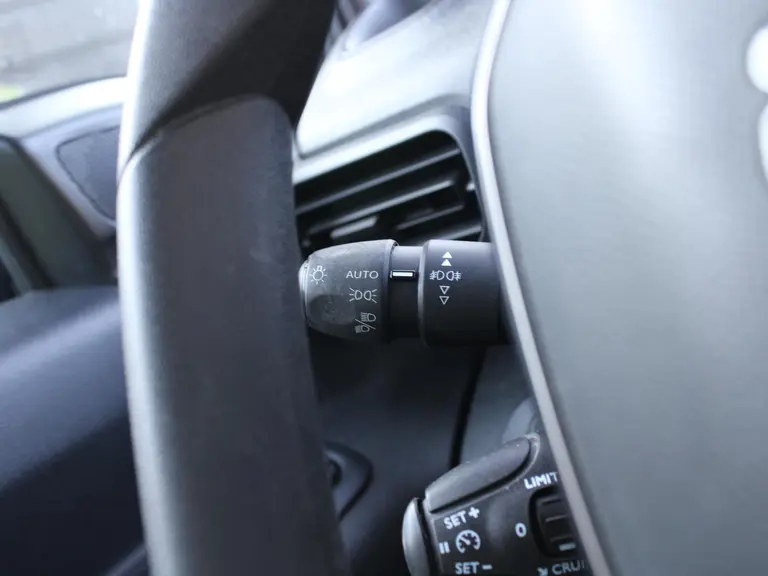 Peugeot Partner Asphalt 1.5 BlueHDI 130PK Achteruitrijcamera, Keyless, Parkeersensoren Voor & Achter, Apple Carplay, Android Auto afbeelding 20