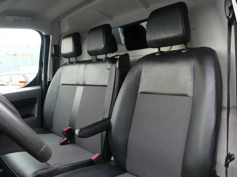 Opel Vivaro 1.5 CDTI L2H1 Edition, Trekhaak, Camera, Navigatie, AppleCarplay/Android Auto Airco, Trekhaak,  Navigatie, Achteruitrijcamera afbeelding 25