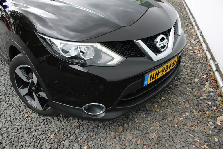 Nissan QASHQAI 1.2 N-Vision, Automaat, Parkeersensoren voor en Achter Panorama Dak! afbeelding 31