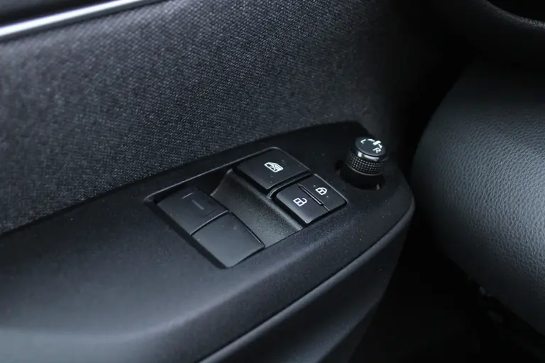 Toyota Yaris 1.0 VVT-i Active Achteruitrijcamera, Bluetooth, Cruise Control Adaptief, Apple Carplay/Android Auto afbeelding 28