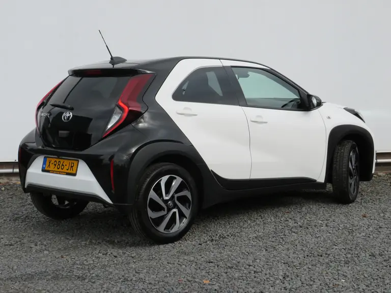 Toyota Aygo X 1.0 VVT-i MT Pulse, 1e Eig. ORG NL! Camera en Applecarplay/Androidauto afbeelding 3