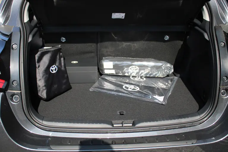 Toyota Yaris 1.5 Hybrid 115 Team Player Automaat Achteruitrijcamera, Parkeersensoren voor en achter, Airco Automatisch, Cruise Control Adaptief afbeelding 16