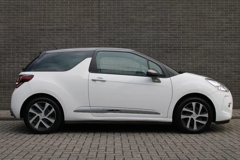Citroën DS3 1.2 VTi So Chic afbeelding 2