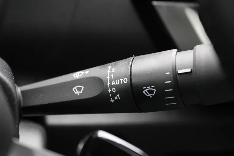 Citroën C4 1.2 Puretech Plus 131pk, Automaat, Navigatie, Keyless Entry/Start, Luxe bekleding, Achteruitrijcamera afbeelding 20