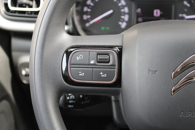 Citroën C3 1.2 PureTech S&S Feel 110pk, Applecarpl./Andr. Auto, Airco, CruiseControl, Parkeersensor achter afbeelding 14