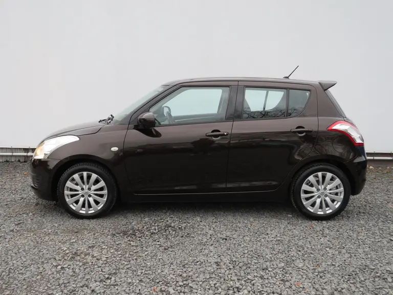 Suzuki Swift 1.2 Bandit EASSS, 2e Eig, Cruise Control, All-Seasons, LM-Velgen, Stoelverw. Goed onderhouden! afbeelding 2