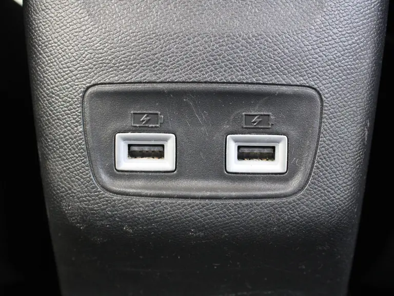 Peugeot 2008 1.2 PureTech Allure Camera, Trekhaak, Navigatie afbeelding 11