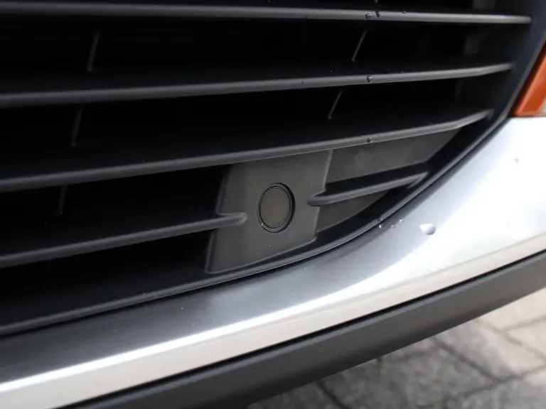 Peugeot 2008 GT-Line 1.2 PureTech 130PK Trekhaak, Navigatie, Achteruitrijcamera, Keyless Start, Parkeersensoren afbeelding 4