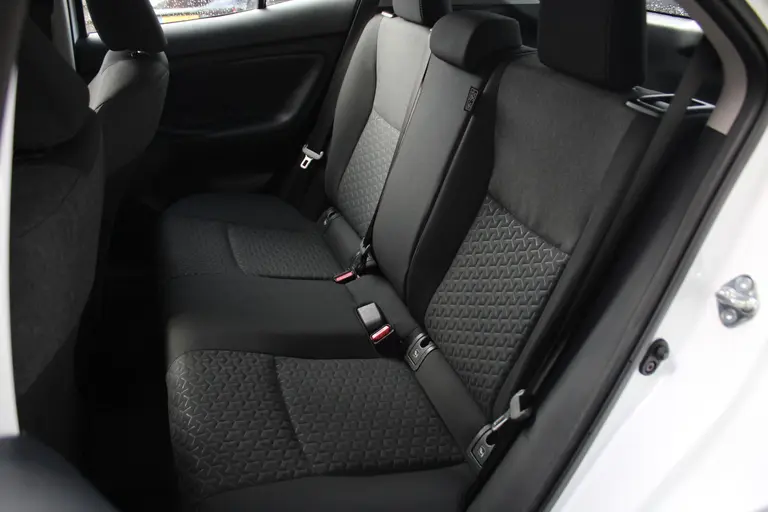 Toyota Yaris Cross 1.5 Hybrid Achteruitrijcamera, Bluetooth, Cruise Control Adaptief, Climate Control afbeelding 6