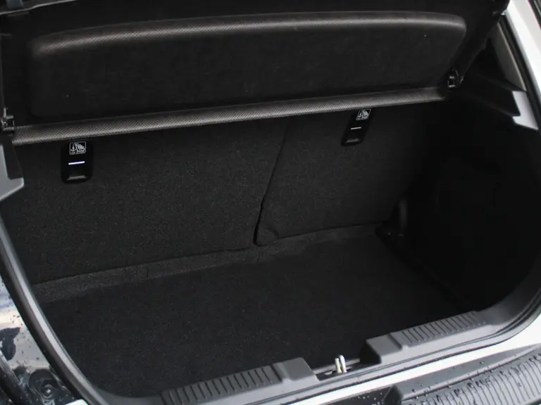 Suzuki Swift 1.2 Style Smart Hybrid GT-Styling Pakket, Navigatie, Parkeersensoren, Adaptieve Cruise Control, Draadloos Apple Carplay/Android Auto afbeelding 23