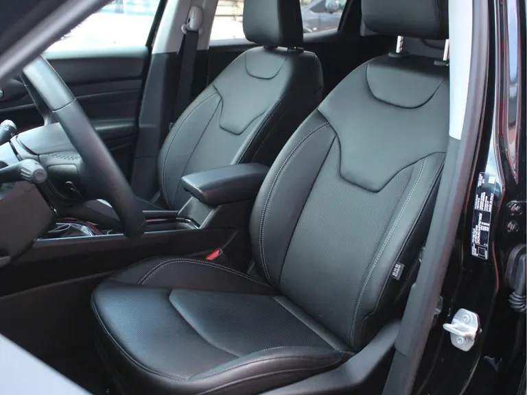 Jeep Compass 1.5T e-Hybrid Altitude Rondomzicht Camera, Stoelventilatie & -verwarming, Cruise & Climate Control afbeelding 6