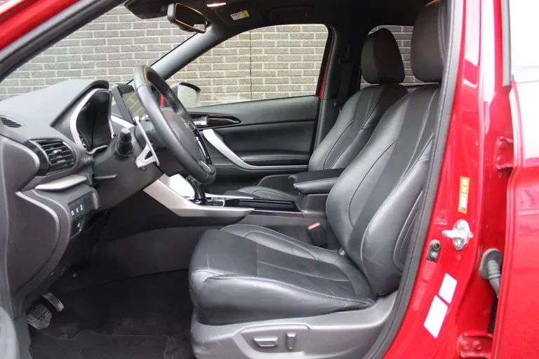 Mitsubishi Eclipse Cross 2.4 PHEV Instyle Nu met gratis trekhaak! Automaat, Lederen bekleding, Applecarpl./Andr. Auto afbeelding 9
