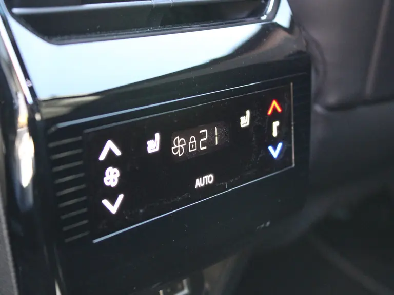 Peugeot 5008 1.2 Hybrid 136PK GT e-DCS6 Automaat 7P Alcantara Leder, Navigatie, Camera 360, Panoramisch-Open Dak, Elektrische Achterklep afbeelding 29