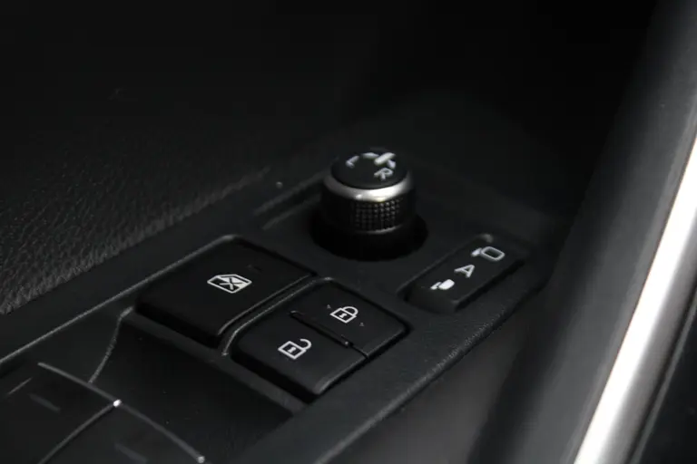 Suzuki Swace 1.8 Hybrid Style Automaat 140PK All-Season Banden, Adaptieve Cruise Control, Navigatie, Stuur Verwarmd, Voorruitverwarming, Draadloze Telefoonlader afbeelding 40