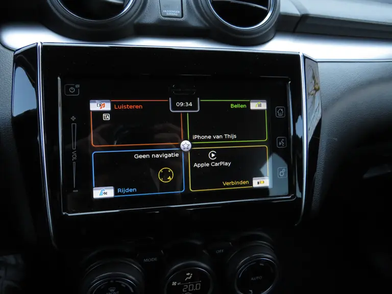 Suzuki Swift 1.2 Stijl/Style Smart Hybrid, Trekhaak, Camera, Climate Control, Android/Apple Carplay en Dealer onderhouden! afbeelding 17