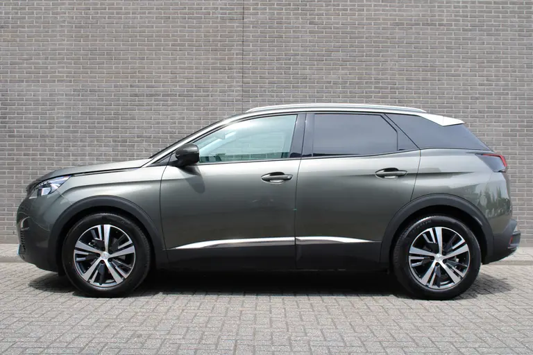 Peugeot 3008 1.2 PureTech Allure Automaat, Trekhaak, Navigatie, CruiseControl, Applecarpl./Andr. Auto afbeelding 3