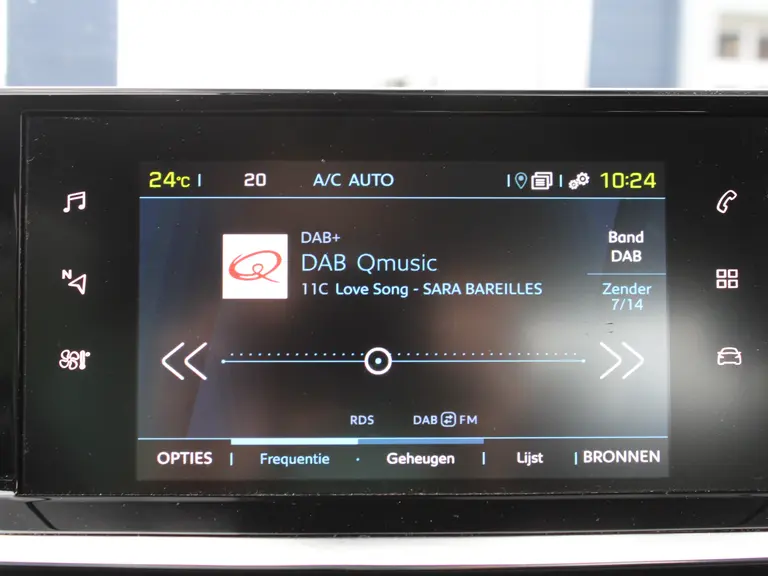 Peugeot e-2008 Active Pack 50 kWh 136PK Navigatie, Achteruitrijcamera, Apple Carplay, Android Auto, Climate Control afbeelding 22