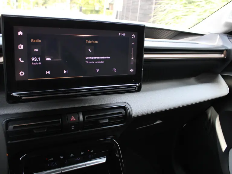 Citroën C3 Aircross Plus 1.2 Turbo 100pk Achteruitrijcamera, Climate Control, Cruise Control, Apple Car Play, Android Auto Navigatie afbeelding 16