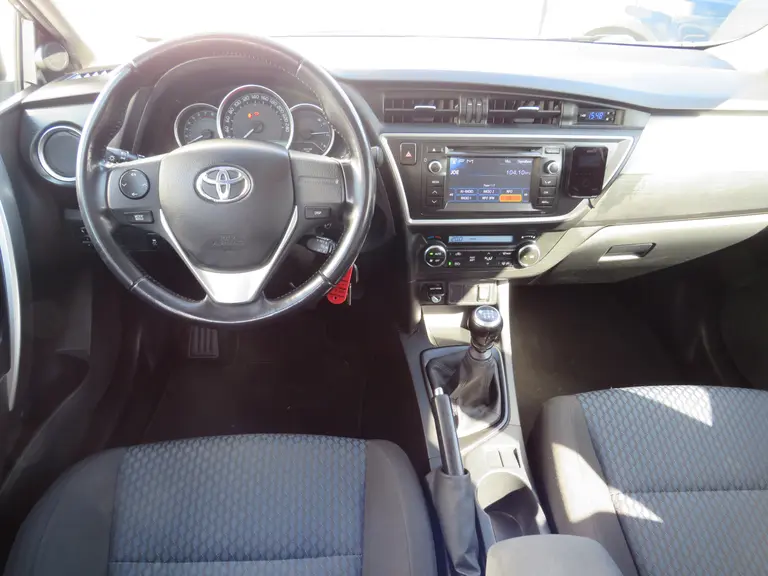 Toyota Auris 1.6 Now, 2e Eig. Parkeersensoren en Navigatie, Cruise en Climate Control afbeelding 8