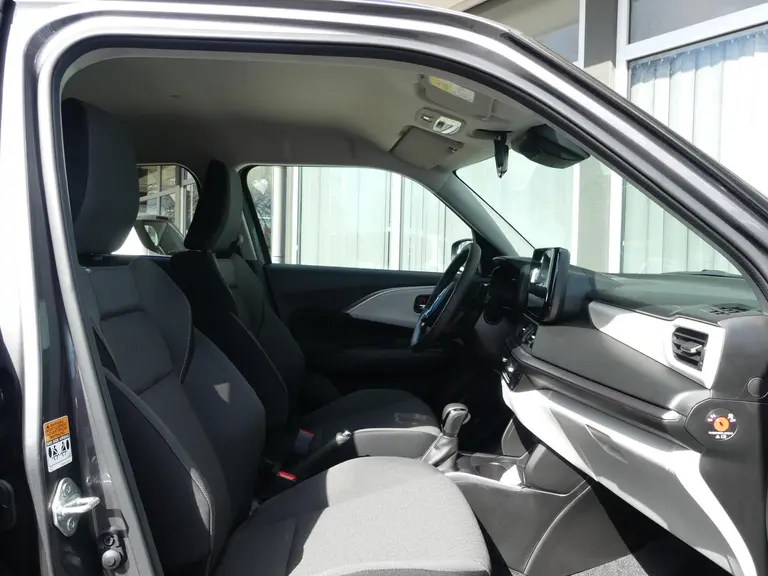 Suzuki Swift 1.2 Style Smart Hybrid, Automaat CVT Navigatie, Stoelverwarming, Camera, Apple CarPlay, Android Auto afbeelding 6