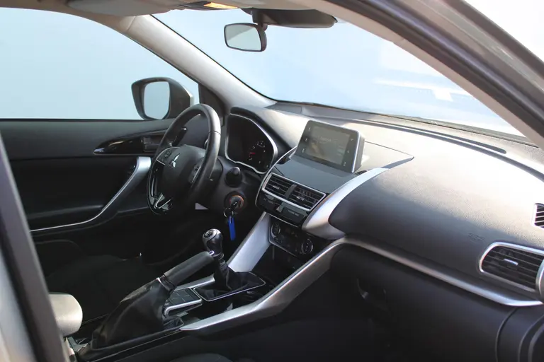 Mitsubishi Eclipse Cross 1.5 DI-T Pure Trekhaak, Achteruitrijcamera afbeelding 18