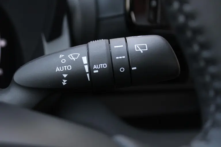 Toyota Yaris 1.5 Hybrid 115 Team Player Automaat Achteruitrijcamera, Parkeersensoren voor en achter, Airco Automatisch, Cruise Control Adaptief afbeelding 30