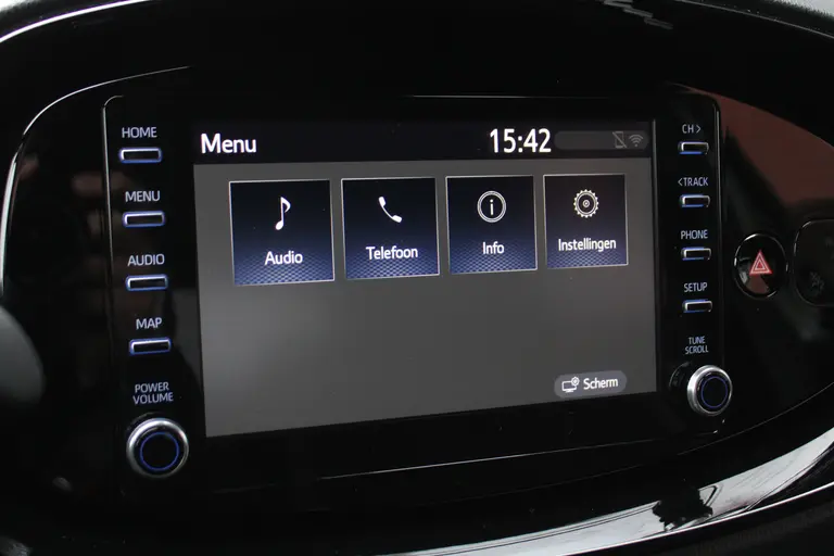 Toyota Aygo X 1.0 VVT-i MT Pulse Achteruitrijcamera, Cruise Control Adaptief, Airco Automatisch, DAB Radio afbeelding 24