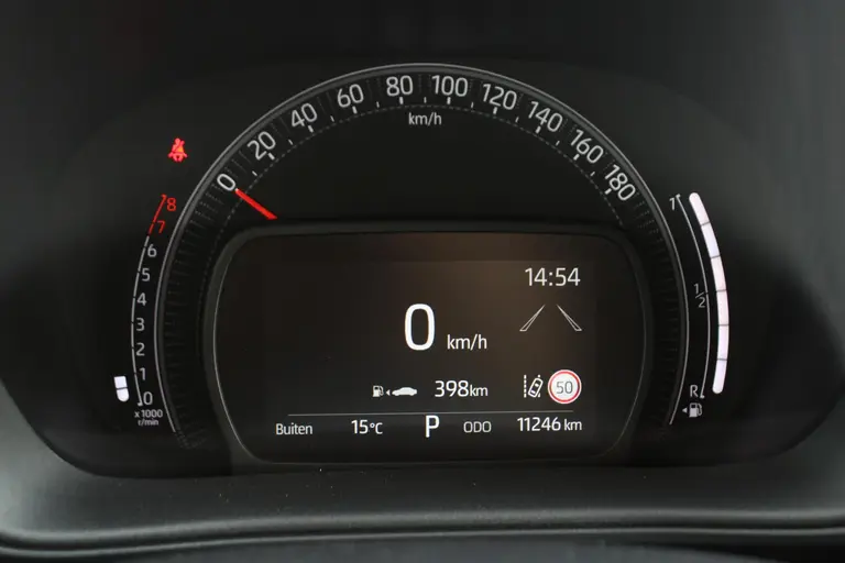 Toyota Aygo X 1.0 VVT-i S-CVT Pulse Automaat Achteruitrijcamera, Parkeersensoren Voor en Achter, Cruise Control Adaptief, Stoelverwarming afbeelding 28