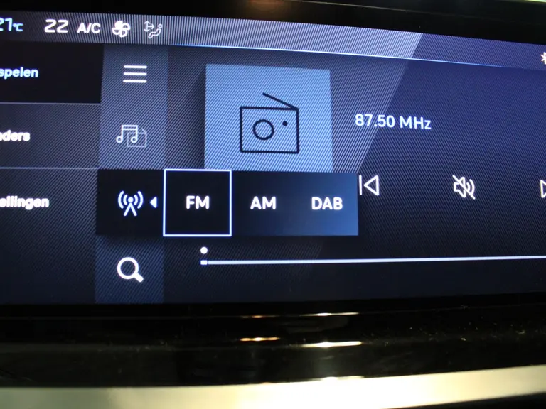 Peugeot 208 Allure Hybrid 100PK e-DCS6 Automaat Navigatie, Parkeerhulp voor & achter, Camera achter, Climate Control afbeelding 34