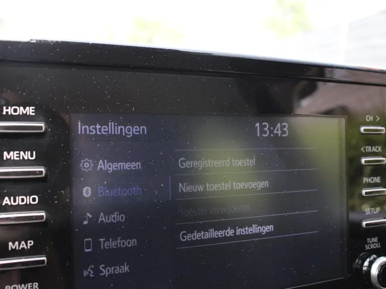 Toyota Yaris Dynamic 1.5 Hybrid 115PK Automaat Lichtmetalen velgen, Achteruitrij camera, Climate Control, KeylessEntry, AppleCarplay/Android Auto Navigatie afbeelding 18