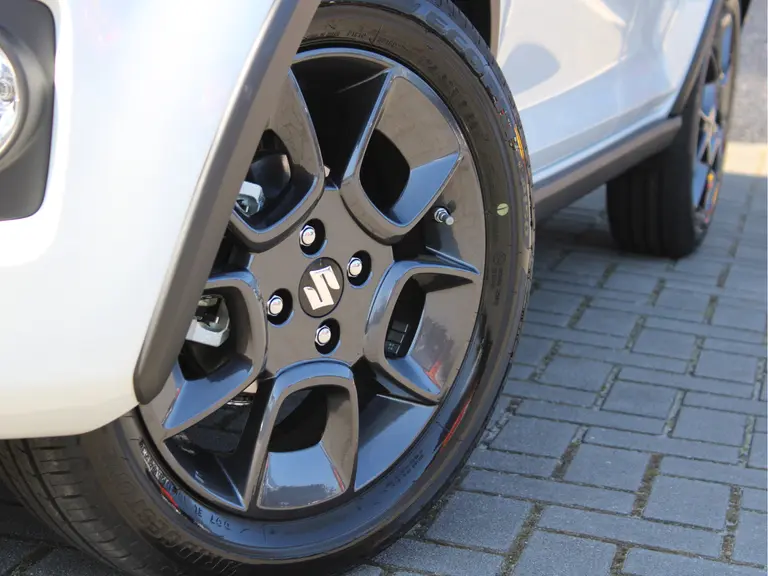 Suzuki Ignis 1.2 Smart Hybrid Style Cruise en Climate Control, Navigatie, Keyless Go, Carplay/Android Auto afbeelding 2