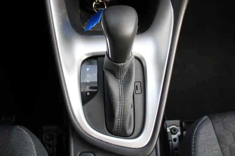 Toyota Yaris 1.5 Hybrid Dynamic Cruise Control Adaptief, achteruitrijcamera, Keyless Entry afbeelding 20