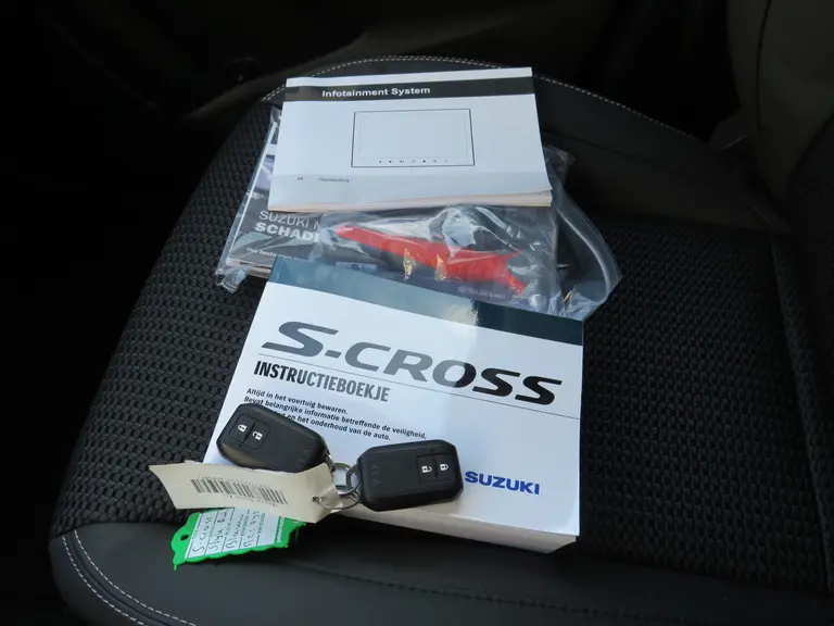 Suzuki S-Cross 1.5 Hybrid Style, Automaat met Panoramadak, Nieuwe Auto en 6 jaar GARANTIE! afbeelding 30