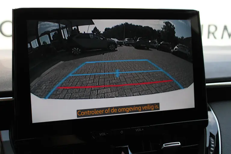 Toyota Corolla 1.8 Hybrid First Edition Automaat Achteruitrijcamera, Parkeersensoren Voor/Achter, Stoelverwarming, Cruise Control Adaptief, Climate Control afbeelding 10