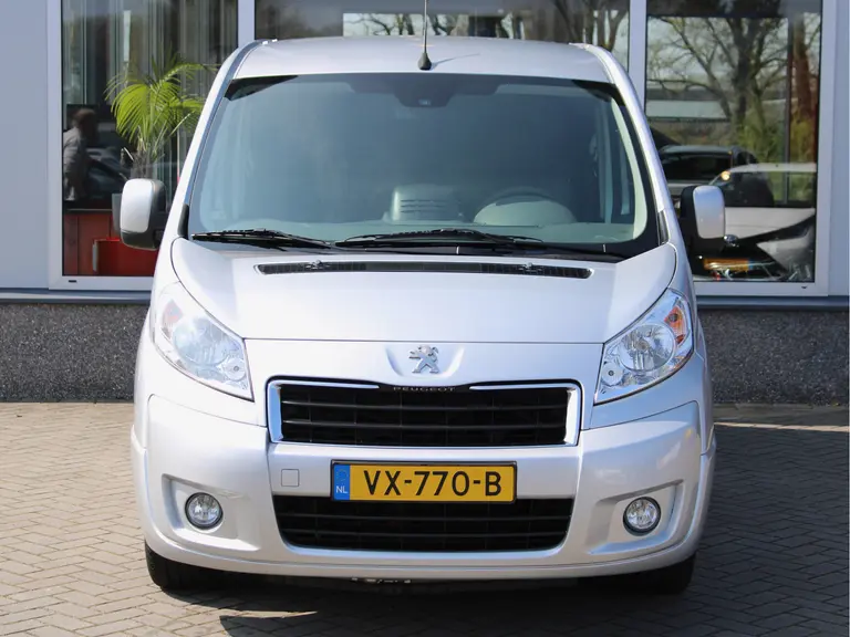 Peugeot Expert 227 1.6 HDI L1H1 Navteq 2, 3 Zitplaatsen Trekhaak, Navigatie, Cruise Control, Bluetooth, Airco afbeelding 11