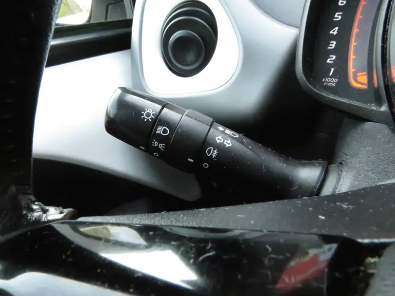 Toyota Aygo 1.0 VVT-i x-play, Camera, 1e Eig. en Dealer Onderhouden, Apple Carplay/ Android Auto afbeelding 24