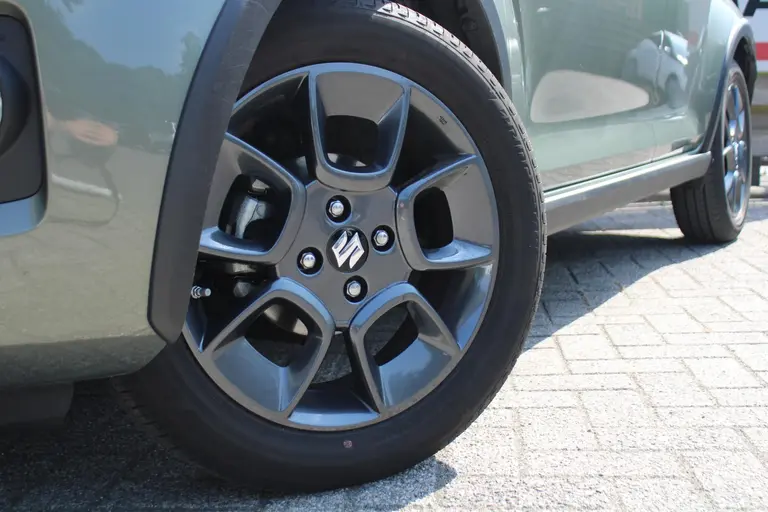 Suzuki Ignis 1.2 Smart Hybrid Style Automaat Navigatie, Achteruitrijcamera, Cruise Control, Stoelverwarming afbeelding 3