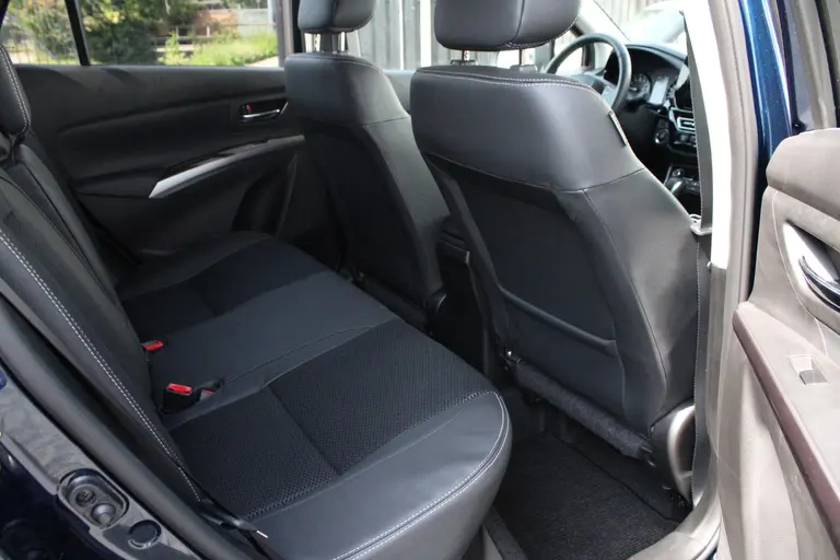 Suzuki S-Cross 1.5 Hybrid Style All season banden, Trekhaak, Parkeersensoren voor en achter, Navigatie, Stoelverwarming, Adaptieve Cruise Control afbeelding 17