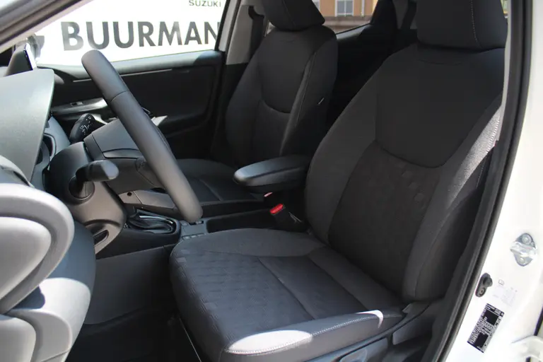 Toyota Yaris 1.5 Hybrid 115 Teamplayer Achteruitrijcamera, Parkeersensoren voor en achter, Airco Automatisch, Cruise Control Adaptief afbeelding 6